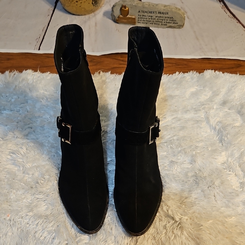 Stuart Weitzman Black Suede Leather Pointed Toe Buckle Ankle Boots‎ Size 9